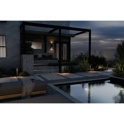 Independence 12 AC/DC 2.75 watt Textured Black Curved Path Light in 3000K